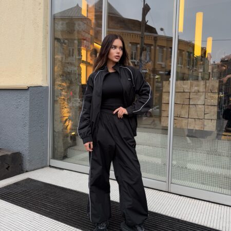 Костюм з плащівки